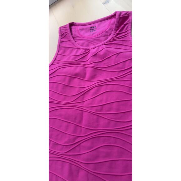 Title Nine Workout Tank Top Hot Pink Size XS Stretchy Gym Looks Athleisure - Picture 2 of 3
